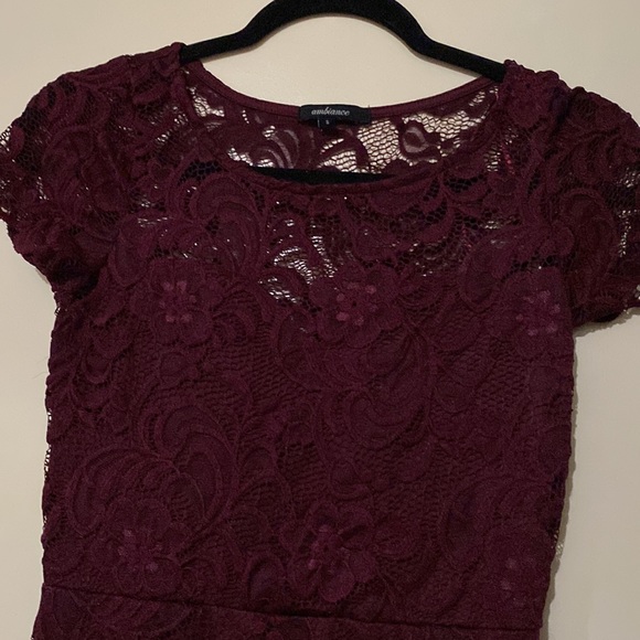 Ambiance Lace Dress - Picture 2 of 3